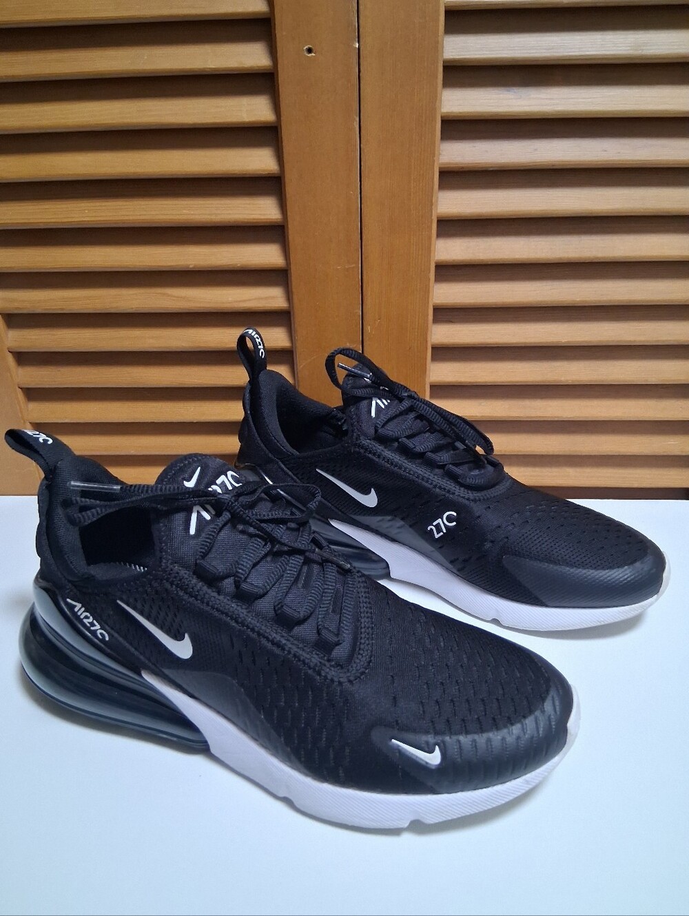 Nike Air Max 270 Black / White Women's Sneaker * Size: 10 - Picture 4 of 8